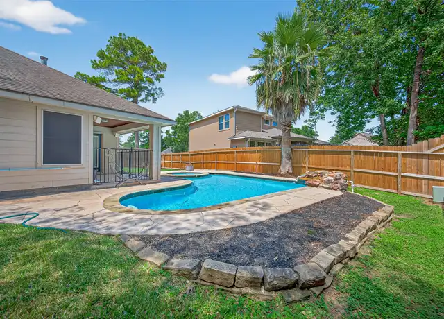 Property at 3702 Sunset Cir, Montgomery, TX, 77356, 3 beds, 2 baths, [object Object]