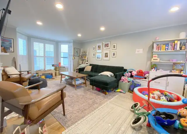 Property at 102 Hancock St #5, Cambridge, MA, 02139, 2 beds, 1.5 baths, [object Object]