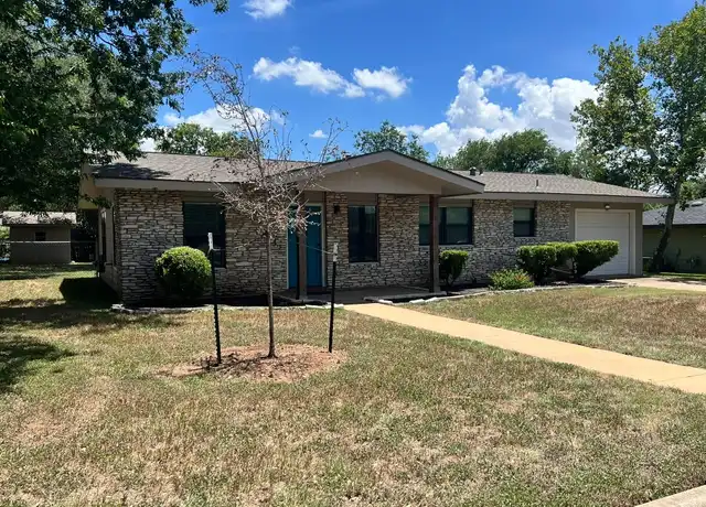 Property at 404 Ranch Rd, Georgetown, TX, 78628, 3 beds, 1 bath, [object Object]