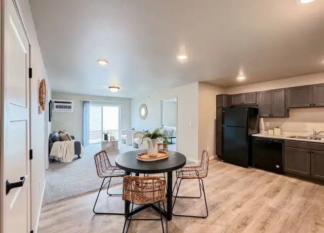 Property at 567 S Cliff Ave Unit 205, Harrisburg, SD, 57032, 2 beds, 2 baths, [object Object]
