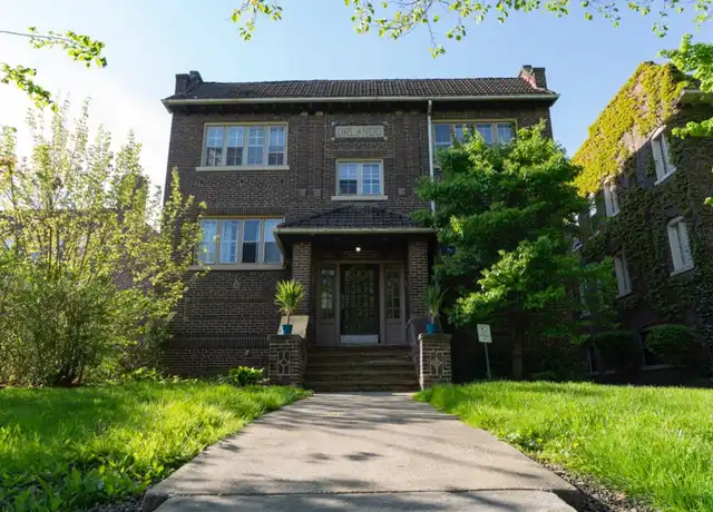 Property at 2772 Lancashire Rd Unit 2, Cleveland Heights, OH, 44106, 3 beds, 1 bath, [object Object]