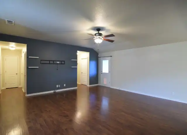 Property at 305 Sandra Sue Dr, Killeen, TX, 76542, 4 beds, 2 baths, [object Object]