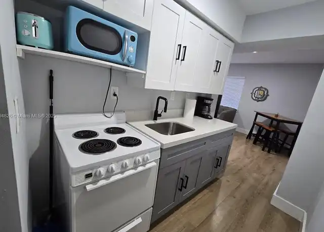 Property at 845 NW 3rd St Unit C, Miami, FL, 33128, 2 beds, 1 bath, [object Object]