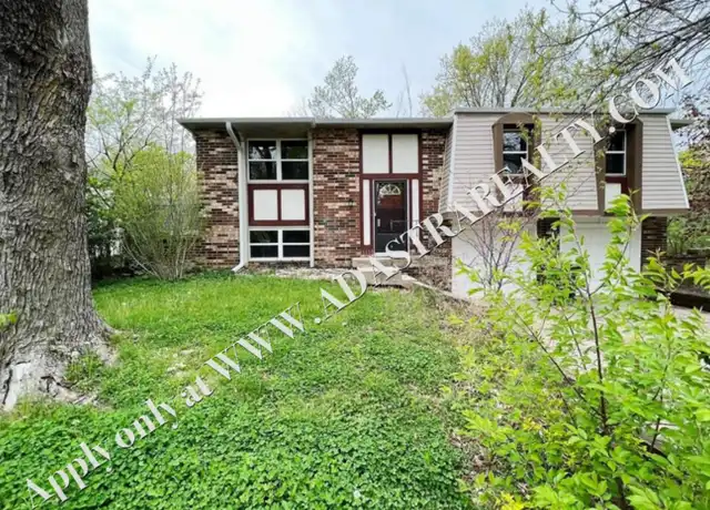 Property at 12712 S Sycamore St, Olathe, KS, 66062, 4 beds, 3 baths, [object Object]