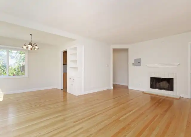 Property at 307 Lee St Unit 07, Oakland, CA, 94610, 1 bed, 1 bath, [object Object]