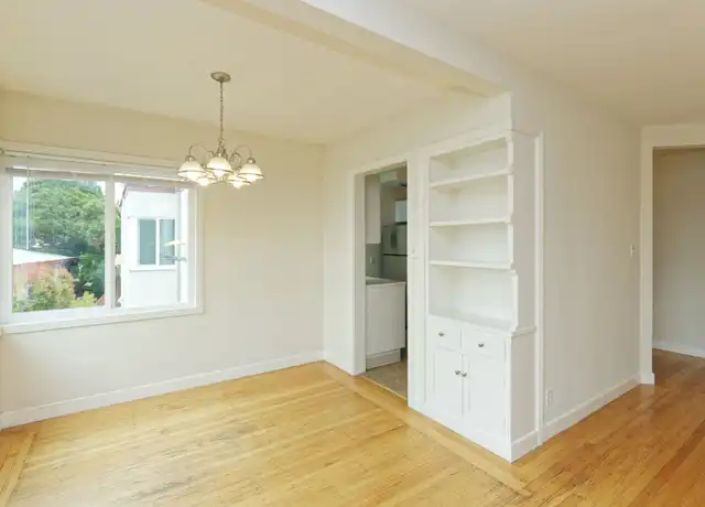 Property at 307 Lee St Unit 07, Oakland, CA, 94610, 1 bed, 1 bath, [object Object]
