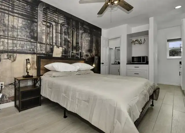 Property at 3064 S Atlantic Ave Unit 4, Daytona Beach, FL, 32118, 1 bed, 1 bath, [object Object]