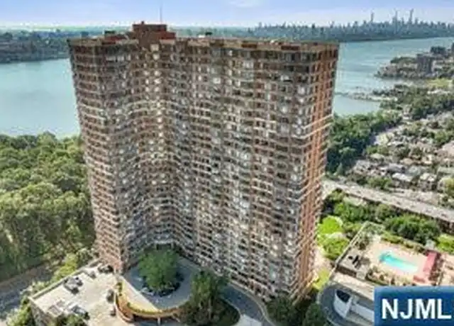 Property at 100 Old Palisade Rd #1112, Fort Lee, NJ, 07024, 1 bed, 1 bath, [object Object]