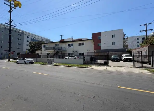 Property at 1103 S Hobart Blvd Unit 4, Los Angeles, CA, 90006, 3 beds, 2 baths, [object Object]