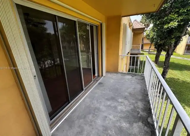 Property at 13700 SW 62nd St, Miami, FL, 33183, 3 beds, 2 baths, [object Object]