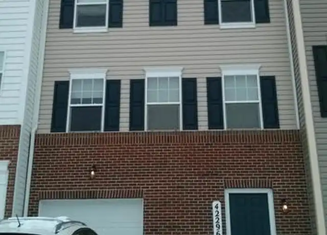 Property at 42296 Shoover Sq, Chantilly, VA, 20152, 3 beds, 2.5 baths, [object Object]