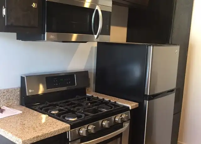 Property at 1215 N June St Unit 4 1211, Los Angeles, CA, 90038, 2 beds, 1 bath, [object Object]
