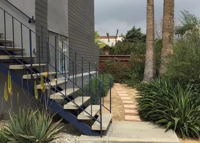 Property at 1215 N June St Unit 4 1211, Los Angeles, CA, 90038, 2 beds, 1 bath, [object Object]