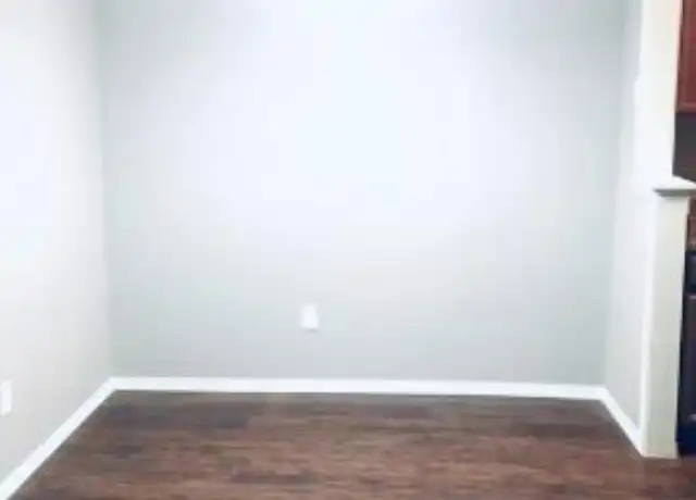 Property at 727 N MacArthur Blvd, Oklahoma City, OK, 73127, 2 beds, 1 bath, [object Object]