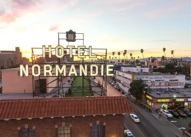 Property at The Abbey - 3550 W 6th St, Los Angeles, CA, 90005, 0-1 beds, 1 bath, [object Object]