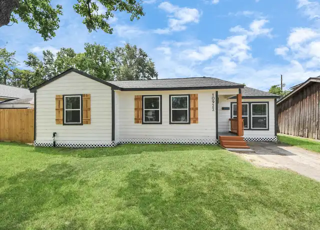 Property at 10922 Muscatine St, Houston, TX, 77029, 3 beds, 2 baths, [object Object]
