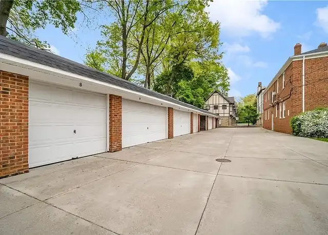 Property at 2401 Euclid Heights Blvd, Cleveland Heights, OH, 44106, 1 bed, 1 bath, [object Object]