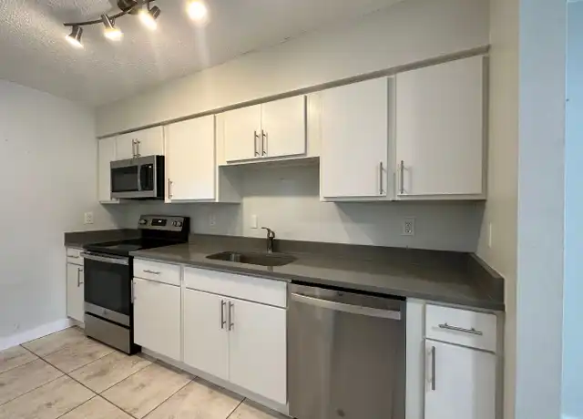Property at 5502 8th Street Ct W Unit 5504, Bradenton, FL, 34207, 2 beds, 2 baths, [object Object]