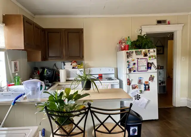 Property at 1601 6th Ave, Huntington, WV, 25703, 3 beds, 1 bath, [object Object]