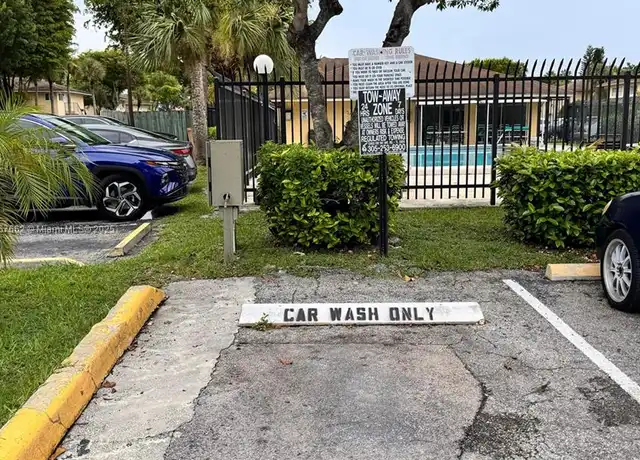 Property at 15669 SW 73rd Circle Ter Unit 4-5, Miami, FL, 33193, 2 beds, 2 baths, [object Object]