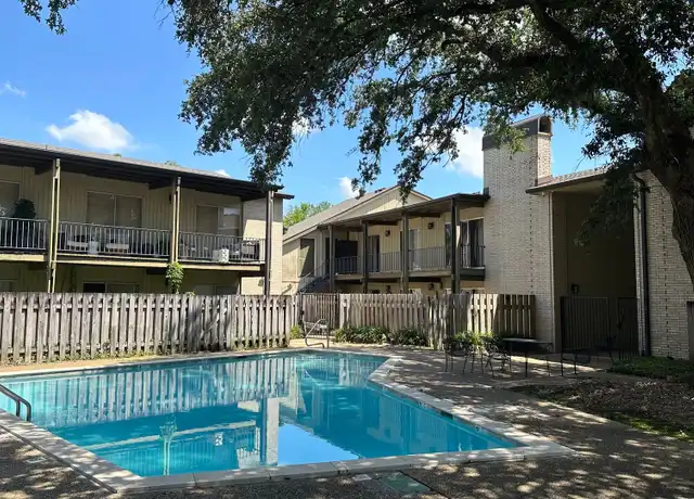 Property at 1008 S College Rd #113, Lafayette, LA, 70503, 2 beds, 2 baths, [object Object]