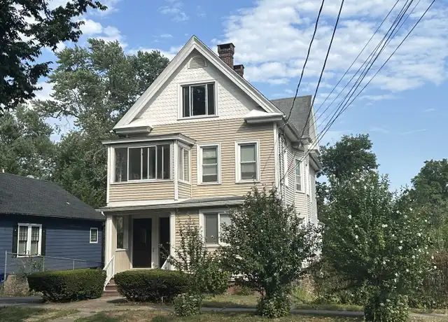 Property at 9 N Elm St Unit 3rd, Wallingford, CT, 06492, 1 bed, 1 bath, [object Object]