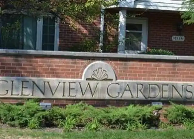 Property at 2146 Rugen Rd, Glenview, IL, 60026, 2 beds, 1.5 baths, [object Object]