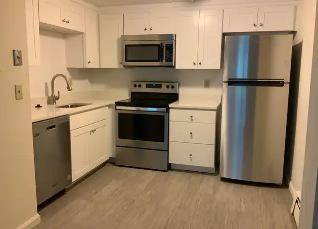 Property at 121 North St Unit 2, Medfield, MA, 02052, 2 beds, 1 bath, [object Object]