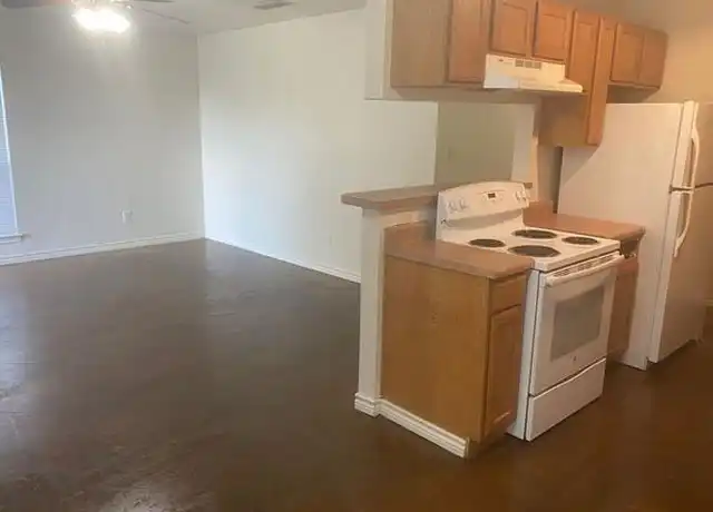 Property at 1322 Country Club Rd Unit C, Cleburne, TX, 76033, 3 beds, 2 baths, [object Object]