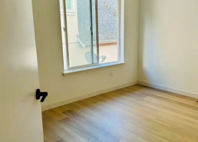 Property at 31182 3rd Ct S, Federal Way, WA, 98003, 1 bed, 1 bath, [object Object]