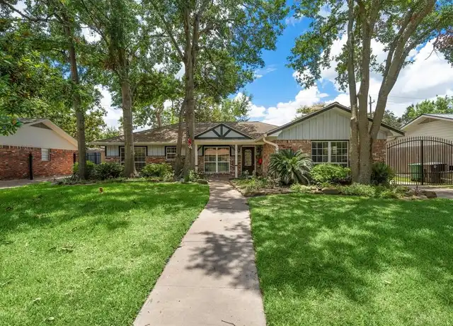 Property at 7007 Northampton Way, Houston, TX, 77055, 4 beds, 2 baths, [object Object]