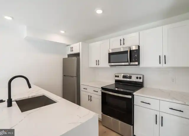 Property at 36 N 40th St Unit 9, Philadelphia, PA, 19104, 2 beds, 1 bath, [object Object]