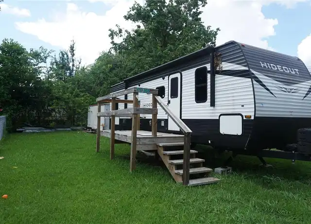Property at 11747 White Cedar St, Willis, TX, 77318, 2 beds, 1 bath, [object Object]