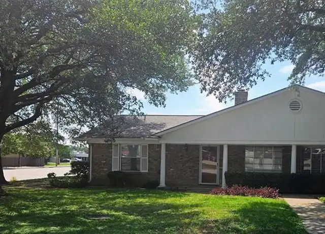 Property at 801 Livingston Dr, Hurst, TX, 76053, 2 beds, 1.5 baths, [object Object]