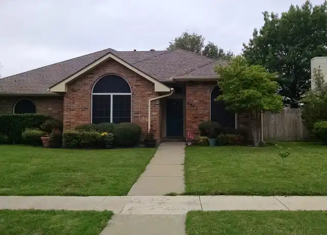 Property at 3305 Shadow Trl, Denton, TX, 76207, 3 beds, 2 baths, [object Object]