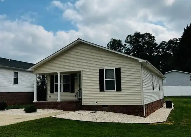 Property at 202 Williams St, Morganton, NC, 28655, 3 beds, 2 baths, [object Object]