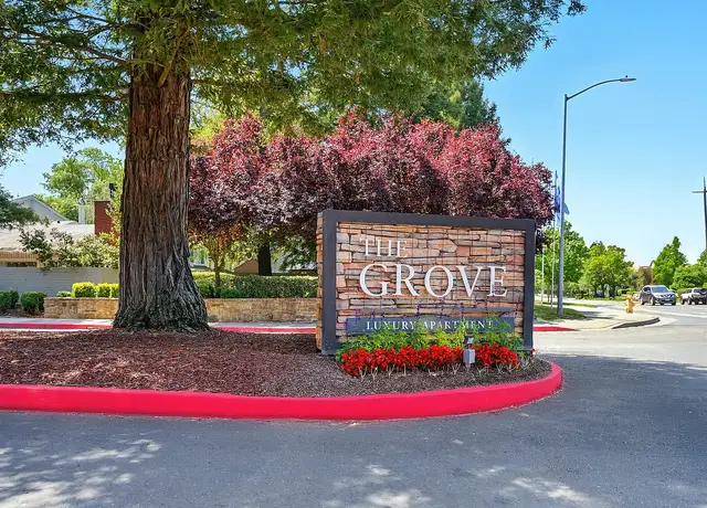 Photo of 1 Lakeville Cir, Petaluma, CA 94954