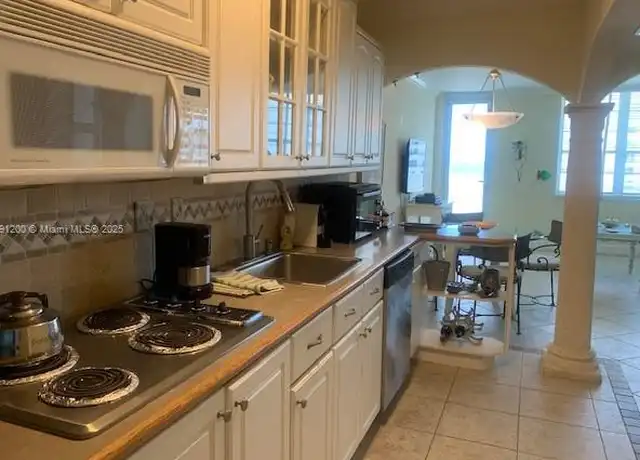 Property at 100 Lincoln Rd #1434, Miami Beach, FL, 33139, 1 bed, 1 bath, [object Object]