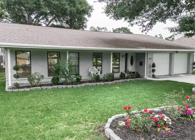 Property at 307 Shirleen Dr, Seabrook, TX, 77586, 3 beds, 2 baths, [object Object]
