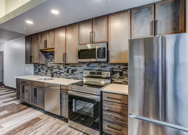 Property at 830 Main St, Cincinnati, OH, 45202, 0-1 beds, 1-1.5 bath, [object Object]