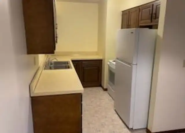 Property at 1140 Main Ave Unit I, Nitro, WV, 25143, 2 beds, 1 bath, [object Object]