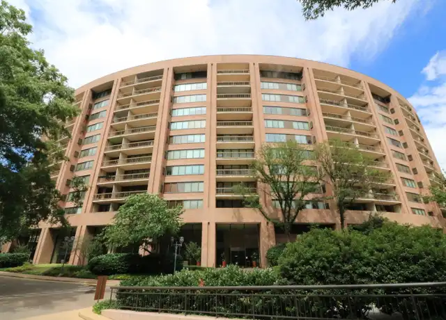 Property at 1805 Crystal Dr Unit 204S, Arlington, VA, 22202, 1 bed, 1 bath, [object Object]