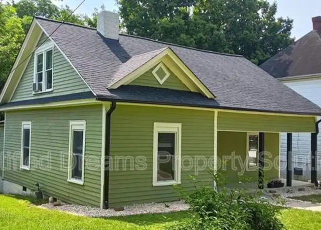 Property at 502 Denny St, High Point, NC, 27262, 4 beds, 2 baths, [object Object]