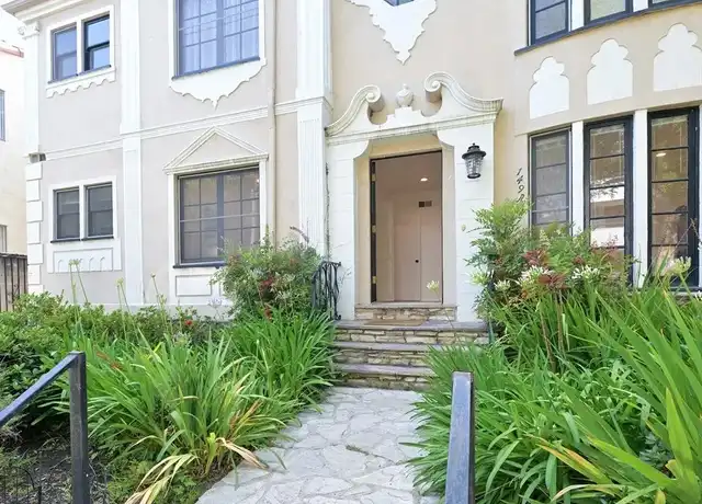 Property at 149 S Crescent Dr, Beverly Hills, CA, 90212, 1 bed, 1 bath, [object Object]