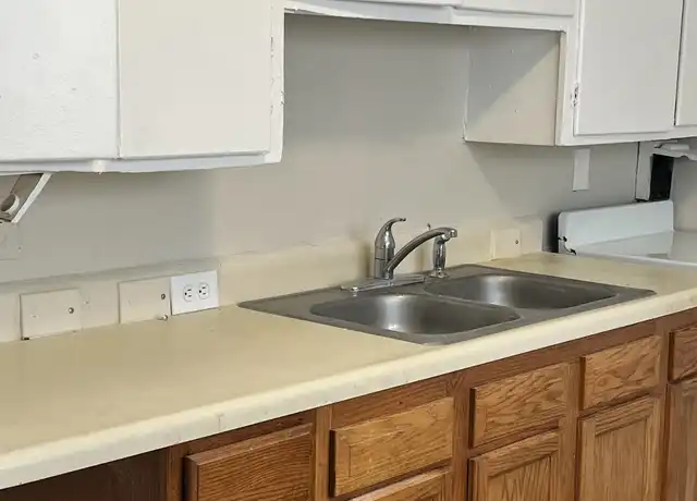 Property at 2703 Wingate Ave, Charlotte, NC, 28208, 2 beds, 1 bath, [object Object]