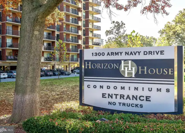 Property at 1300 Army Navy Dr #1010, Arlington, VA, 22202, 1 bed, 1 bath, [object Object]