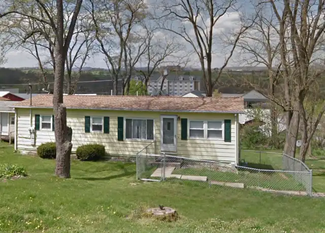 Property at 1357 E Pennsylvania Ave, State College, PA, 16801, 3 beds, 1 bath, [object Object]