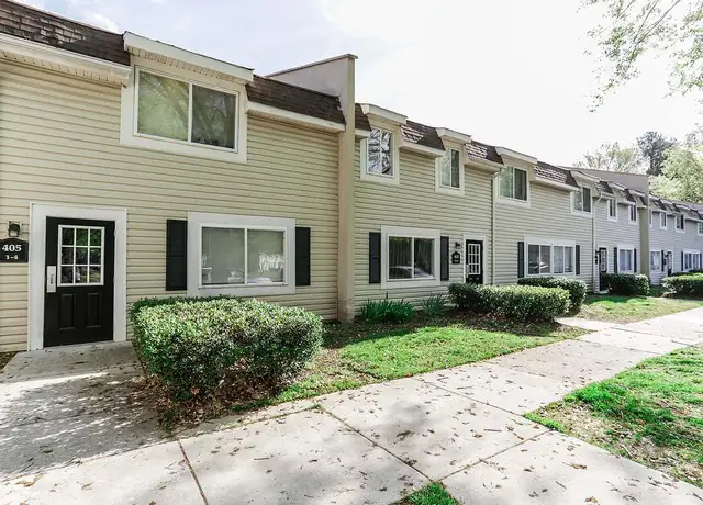 Photo of 414 Turlington Rd, Newport News, VA 23606