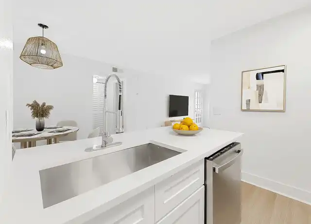 Property at Bentley Green Apartment Homes - 8214 Princeton Square Blvd E, Jacksonville, FL, 32256, 1-2 bed, 1 bath, [object Object]