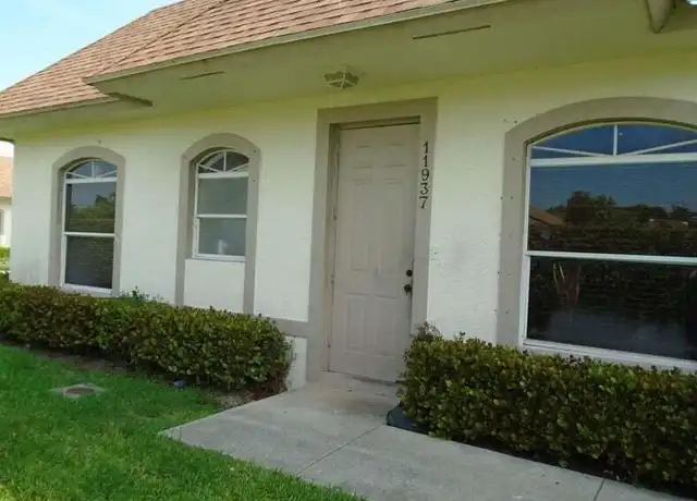 Property at 11937 Sturbridge Ln, Wellington, FL, 33414, 3 beds, 2 baths, [object Object]
